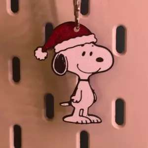 Snoopy Christmas gift keychain