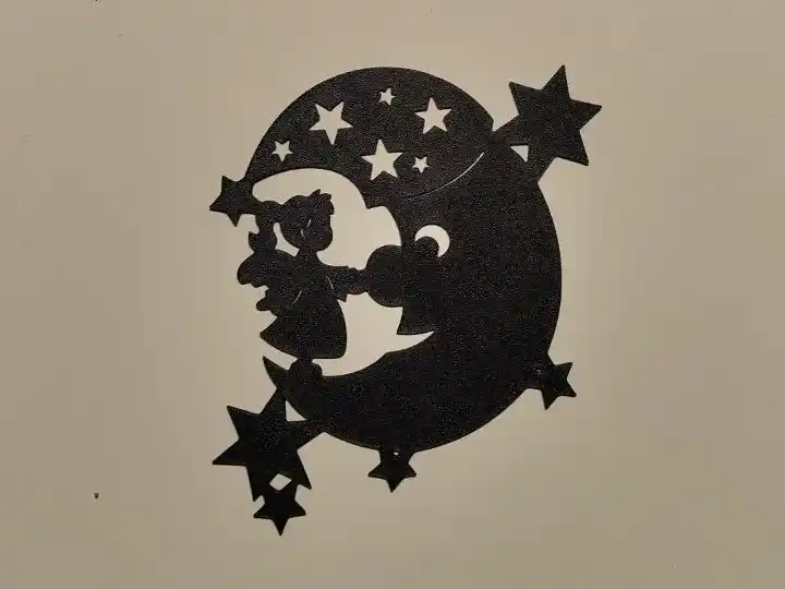 Hada with moon wall art